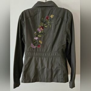 AMI Ladies Jacket Sz Small Army Green Floral Embroidery 100% Cotton Euc